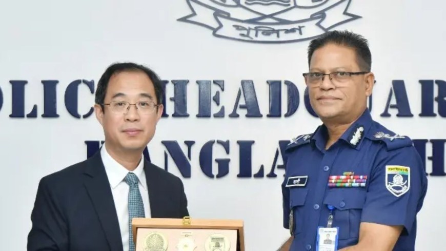 সাইবার অপরাধ মোকাবিলায় পুলিশের সক্ষমতা বাড়াতে চীনের সহযোগিতার আগ্রহী